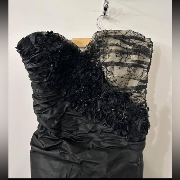 Roland Nivelais Silk Gown Sz 8 Black and cream colored with garment bag - Picture 3 of 8